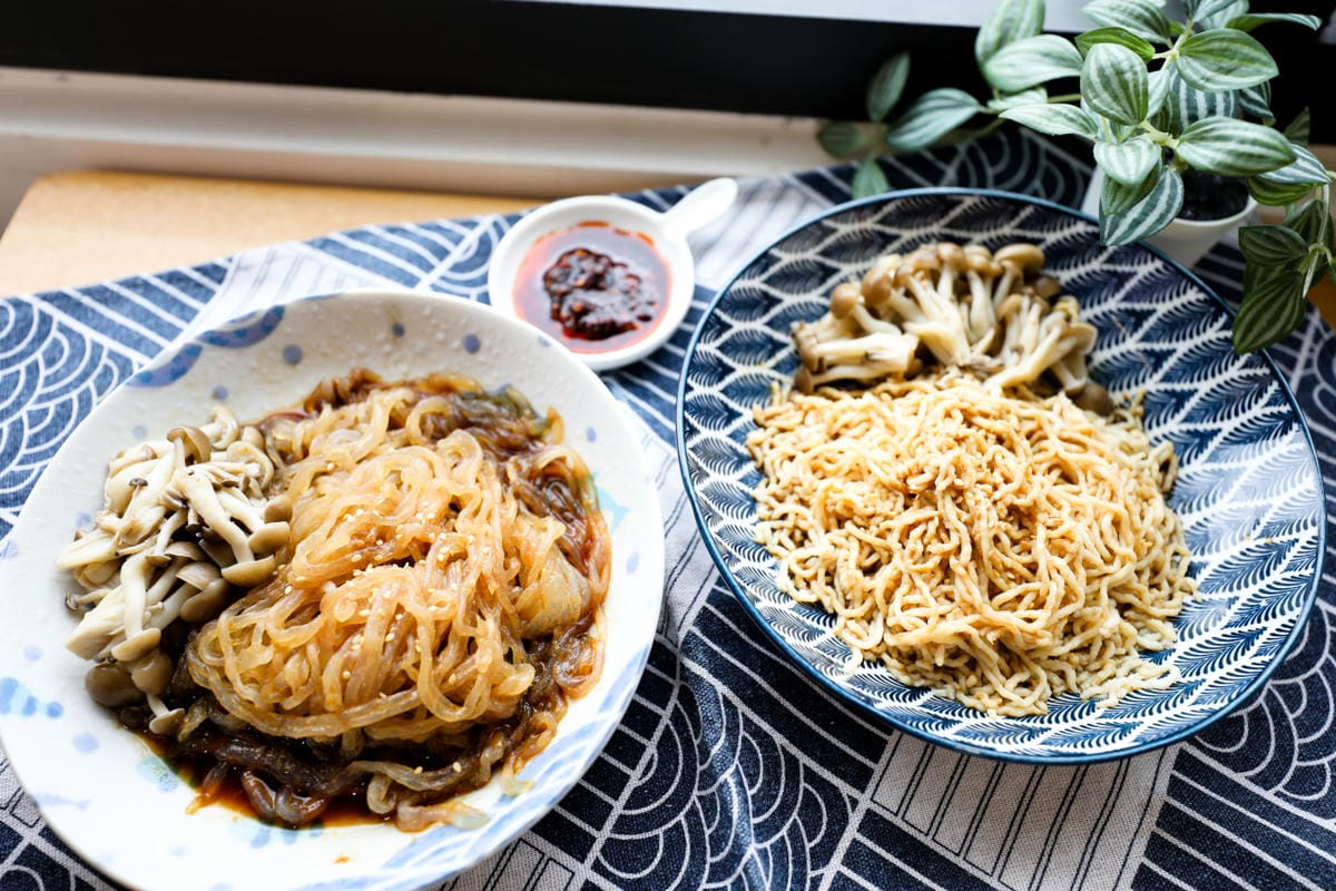 料理|夏日輕食低卡料理素食蒟蒻麵 蔬味平生 雙醬纖拌麵 常溫保存、懶人減醣料理推薦! - 第12張圖 料理|夏日輕食低卡料理素食蒟蒻麵 蔬味平生 雙醬纖拌麵 常溫保存、懶人減醣料理推薦!