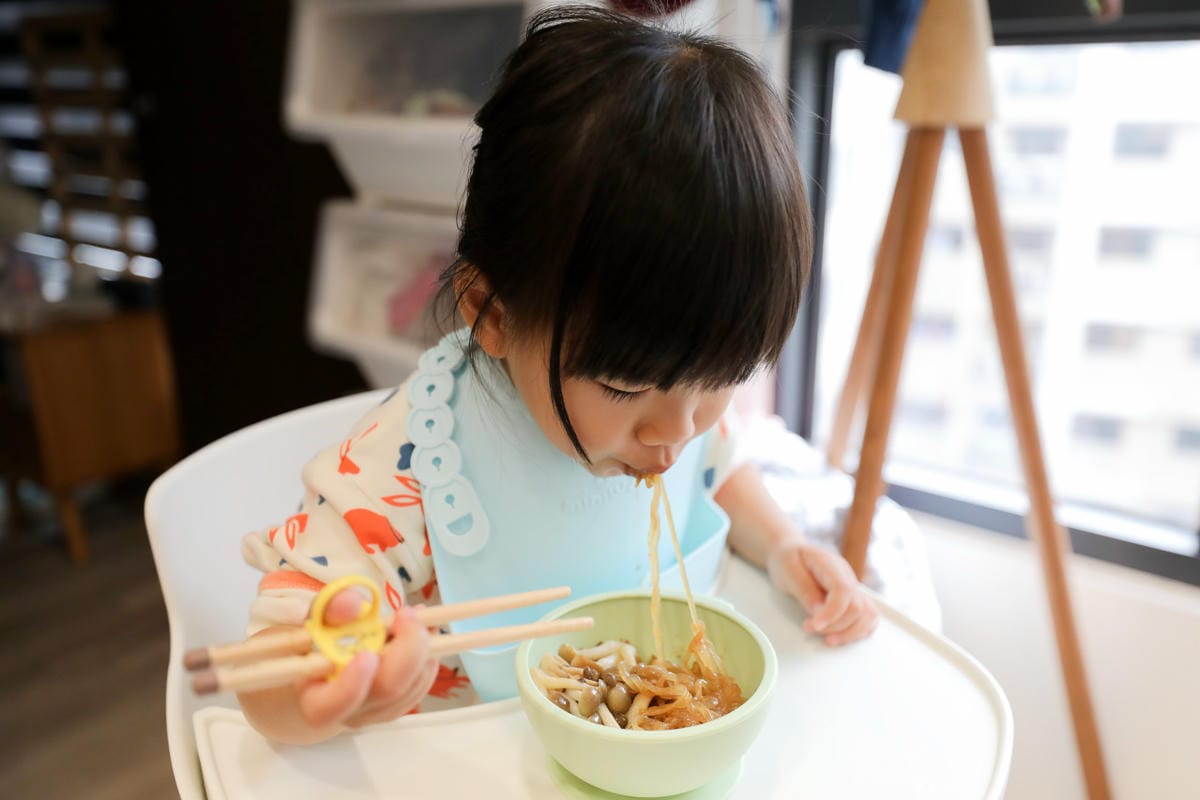 料理|夏日輕食低卡料理素食蒟蒻麵 蔬味平生 雙醬纖拌麵 常溫保存、懶人減醣料理推薦! - 第9張圖 料理|夏日輕食低卡料理素食蒟蒻麵 蔬味平生 雙醬纖拌麵 常溫保存、懶人減醣料理推薦!