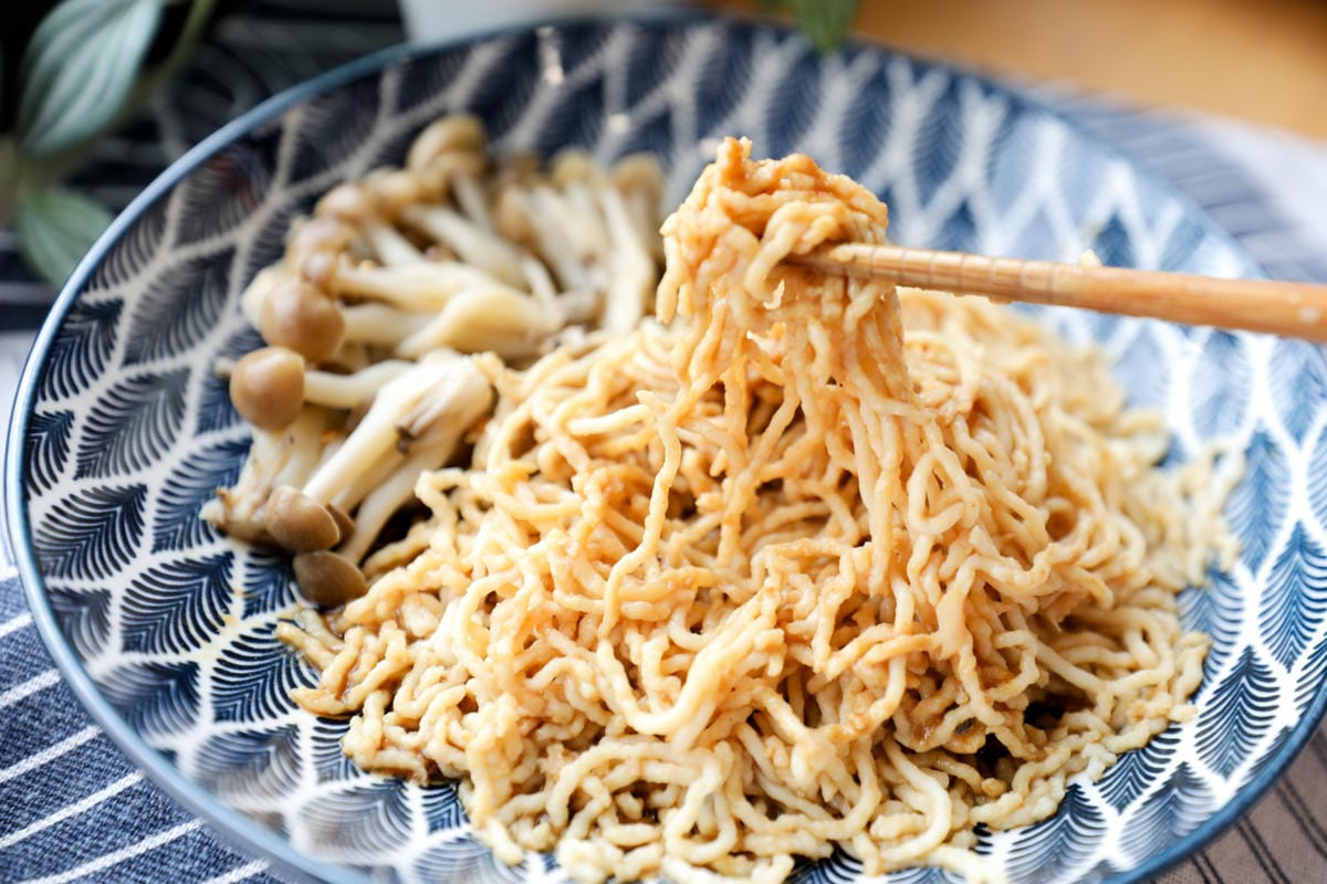 料理|夏日輕食低卡料理素食蒟蒻麵 蔬味平生 雙醬纖拌麵 常溫保存、懶人減醣料理推薦! - 第14張圖 料理|夏日輕食低卡料理素食蒟蒻麵 蔬味平生 雙醬纖拌麵 常溫保存、懶人減醣料理推薦!