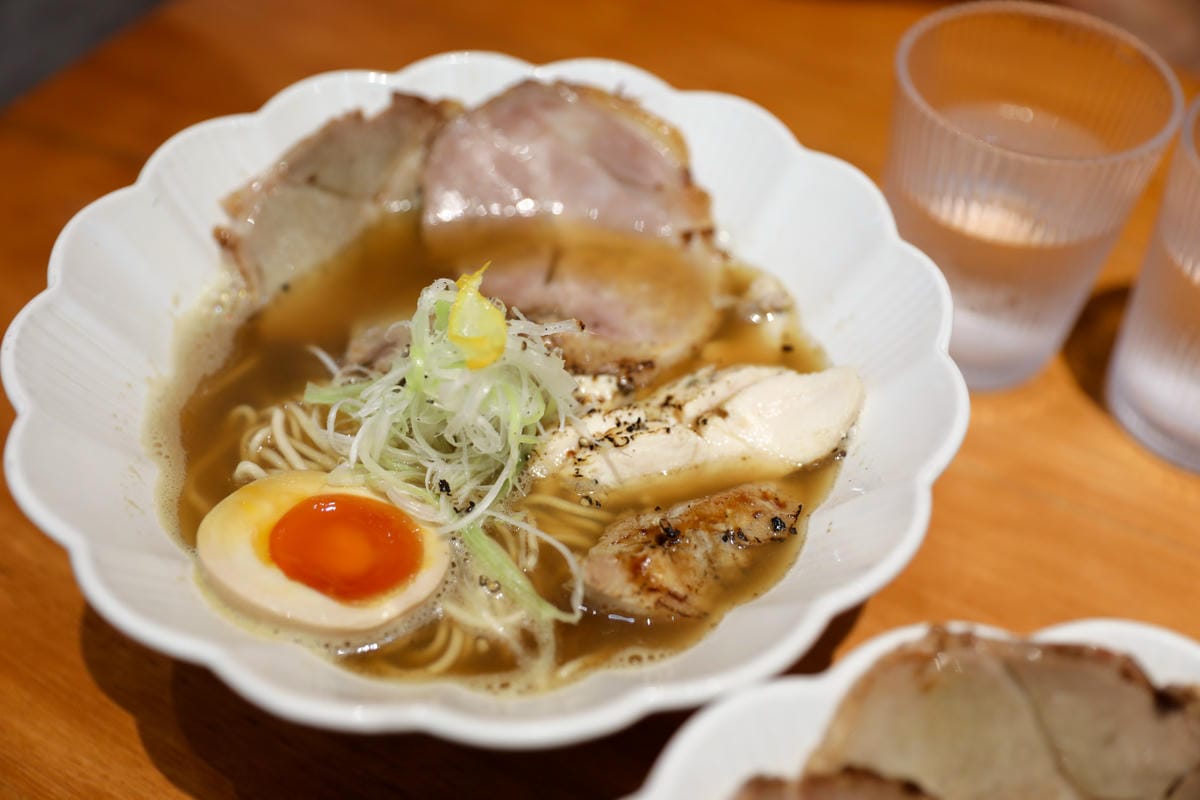 桃園食記|中壢日式拉麵店推薦!豚戈TonKo Ramen 拉麵&精釀啤酒專門店 豚骨拉麵/柚子清湯拉麵 - 第13張圖 桃園食記|中壢日式拉麵店推薦!豚戈TonKo Ramen 拉麵&精釀啤酒專門店 豚骨拉麵/柚子清湯拉麵