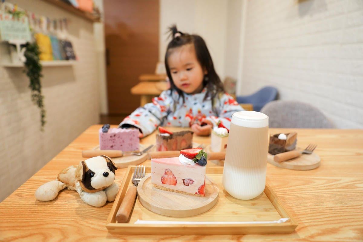 桃園食記｜中壢甜點推薦！兔子的森林甜點 中原夜市平價高CP值下午茶套餐 生乳酪水果蛋糕、客製化生日蛋糕推薦！
