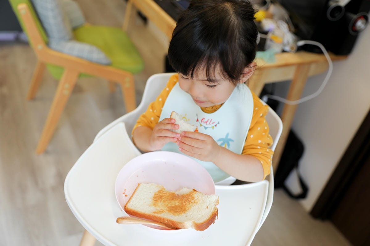料理|最美味的早餐吐司抹醬推薦!吉比花生醬 與孩子同樂的擠壓瓶設計:) - 第3張圖 料理|最美味的早餐吐司抹醬推薦!吉比花生醬 與孩子同樂的擠壓瓶設計:)