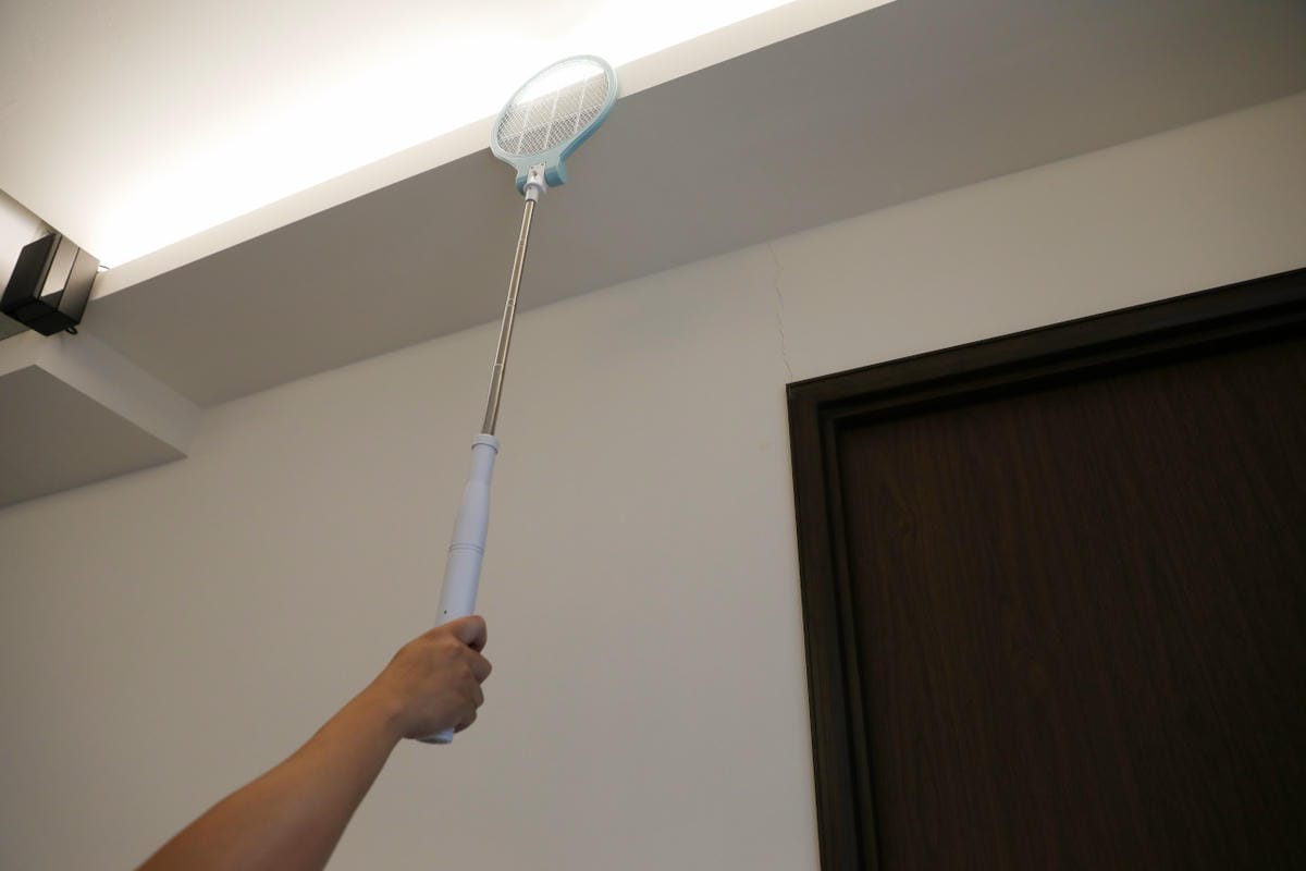 家電開箱｜保護孩子，夏日殲滅蚊子大作戰！RASTO AZ5捕蚊燈、AZ6捕蚊拍