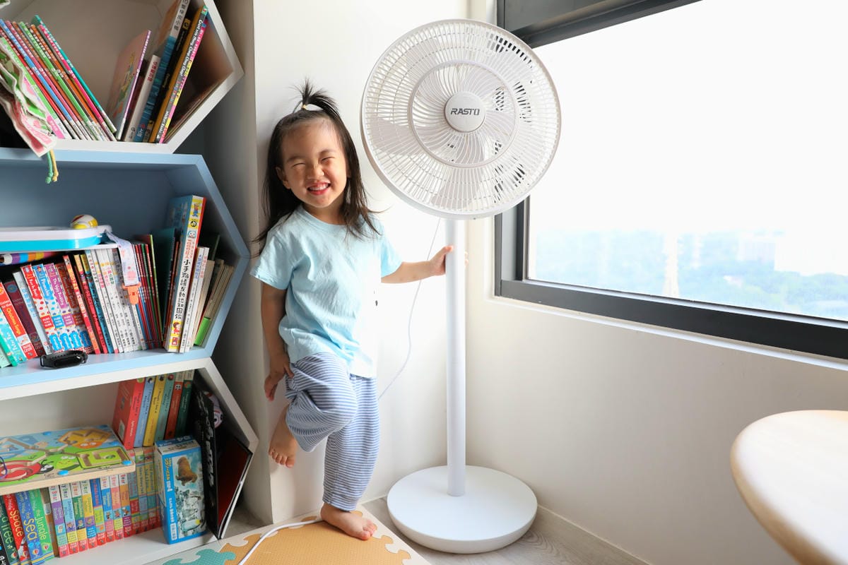 家電開箱|RASTO AF6 14吋雙風道循環立扇 夏日消暑冷氣房必備電風扇! - 第2張圖 家電開箱|RASTO AF6 14吋雙風道循環立扇 夏日消暑冷氣房必備電風扇!