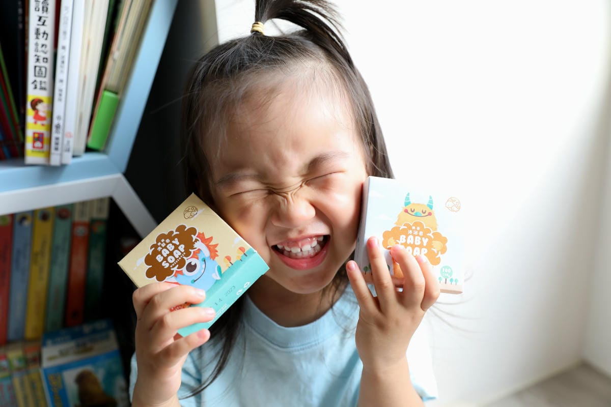 親子育兒｜歐米綠天然手工皂 手工皂禮盒推薦！寶寶用無香純皂 寶寶沐浴手工皂、寶寶洗髮手工皂、招福艾草平安皂