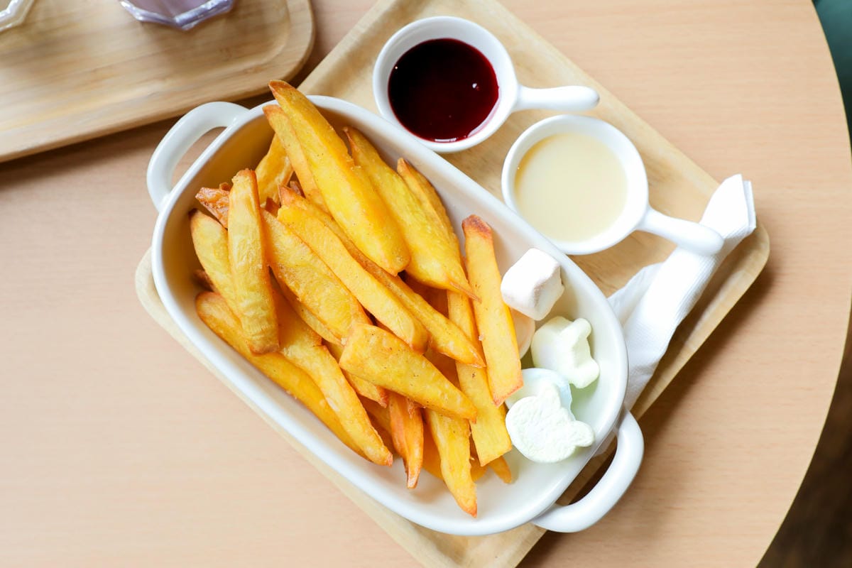 新北食記|金山美食推薦!汪汪地瓜園地瓜產業故事館 來金山必吃的紅心地瓜料理、甘薯伴手禮,還有用地瓜做成的蠟筆唷~ - 第28張圖 新北食記|金山美食推薦!汪汪地瓜園地瓜產業故事館 來金山必吃的紅心地瓜料理、甘薯伴手禮,還有用地瓜做成的蠟筆唷~