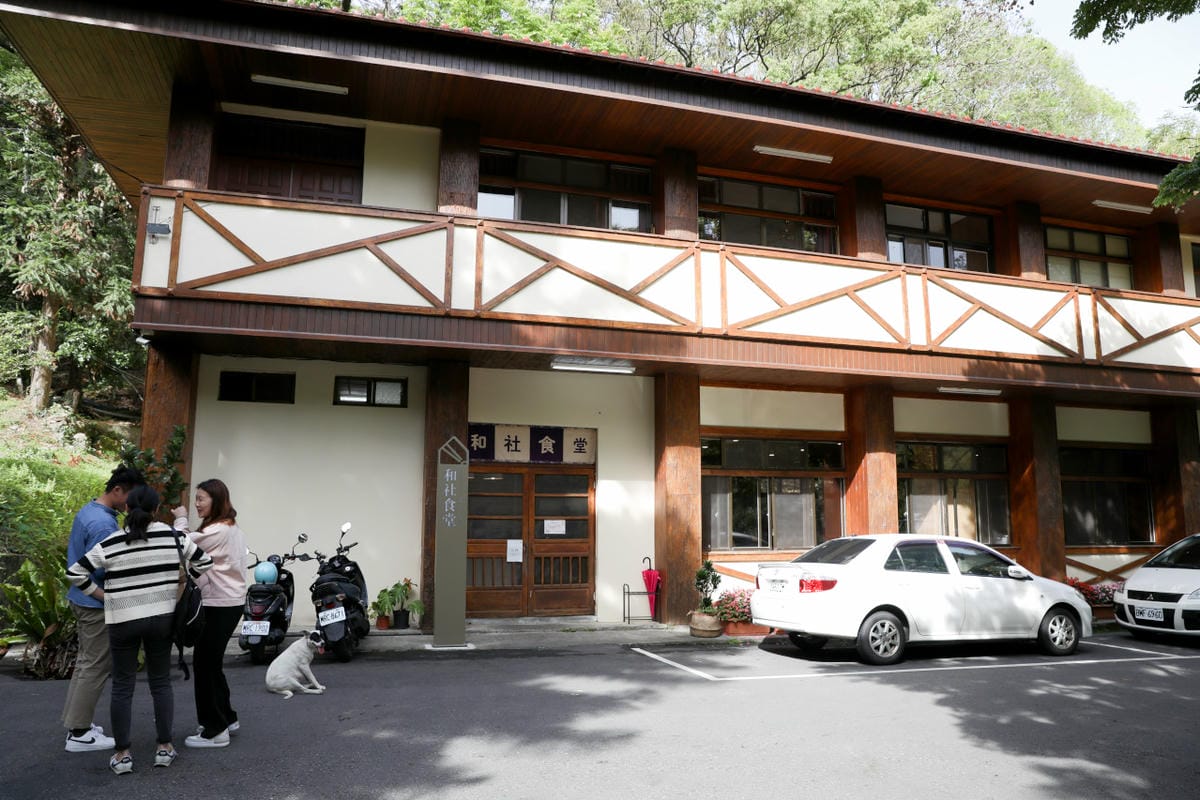 南投旅遊|蟬說:和社山林 入住臺大實驗林區,南投兩天一夜住宿推薦!順遊蟬說雅築 露天溫泉/羅娜部落 原民探索之旅/梅子夢工廠 - 第38張圖 南投旅遊|蟬說:和社山林 入住臺大實驗林區,南投兩天一夜住宿推薦!順遊蟬說雅築 露天溫泉/羅娜部落 原民探索之旅/梅子夢工廠