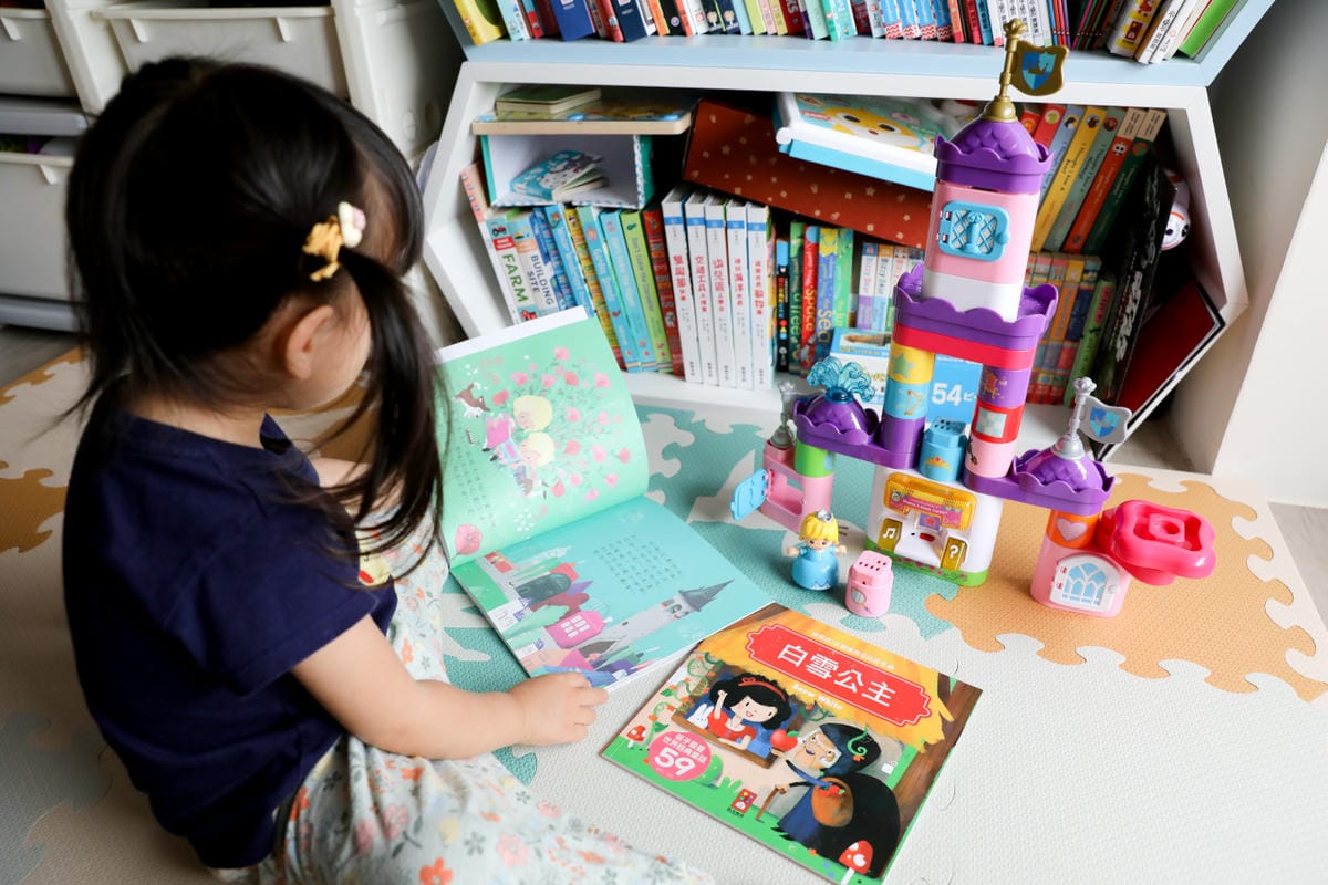親子育兒｜美國LeapFrog跳跳蛙 中英文學習互動玩具 讓孩子邊玩邊學習英文！