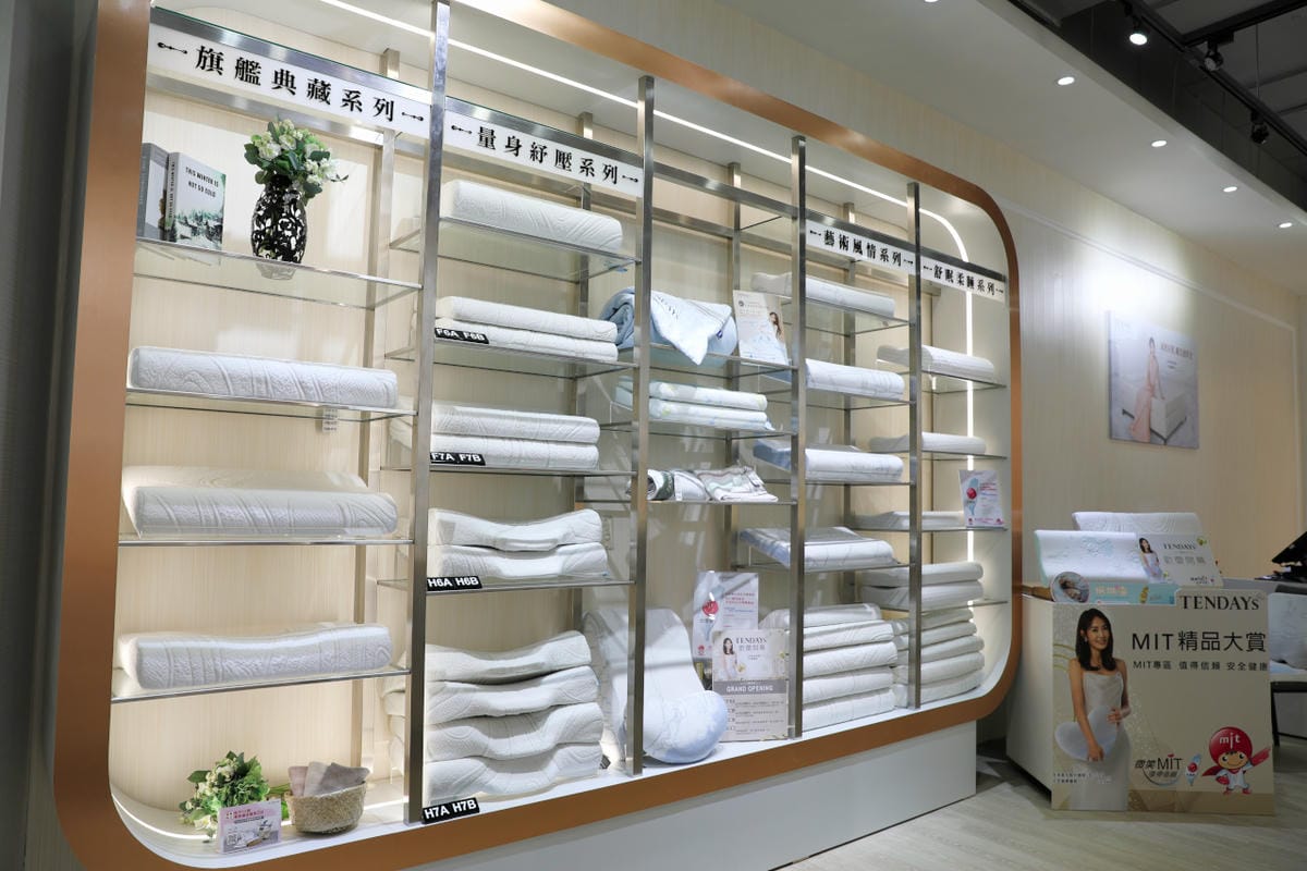 桃園食記｜檀島香港餐廳（大江店）2023母親節就來中壢大江購物中心！一站式滿足聚餐、購物、春夏打卡地標，快樂就是這麼簡單！