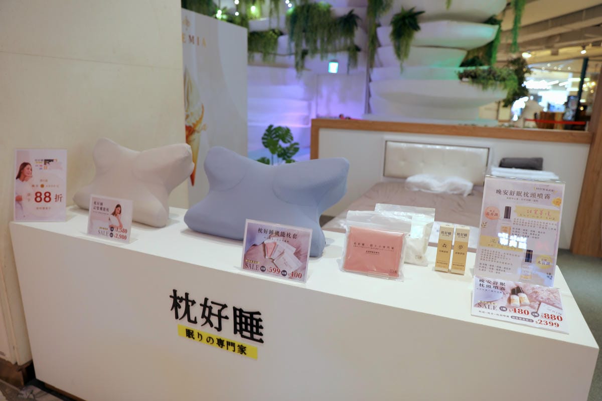 桃園食記｜檀島香港餐廳（大江店）2023母親節就來中壢大江購物中心！一站式滿足聚餐、購物、春夏打卡地標，快樂就是這麼簡單！