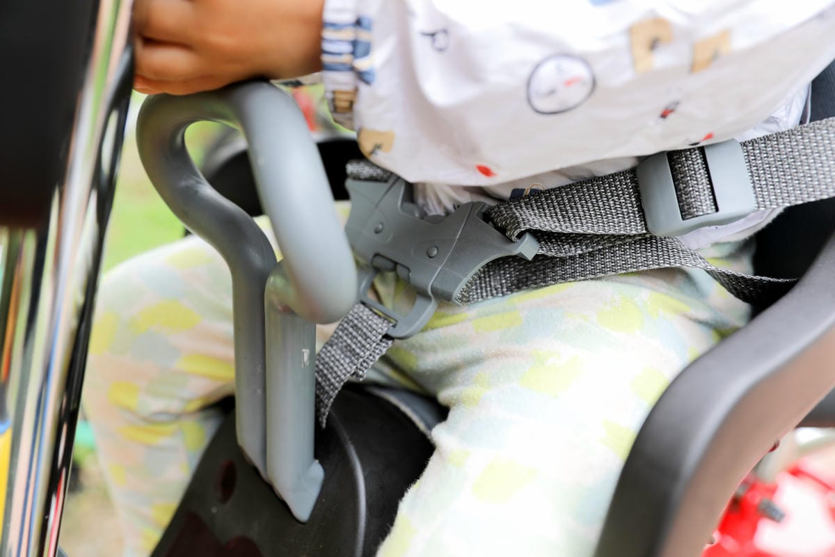 台中景點｜后里鐵馬道-隧道口租車中心，東豐自行車綠廊 爸媽輕鬆放電一日遊懶人包！超強續航力親子電動腳踏車，台中親子鐵馬遊推薦！