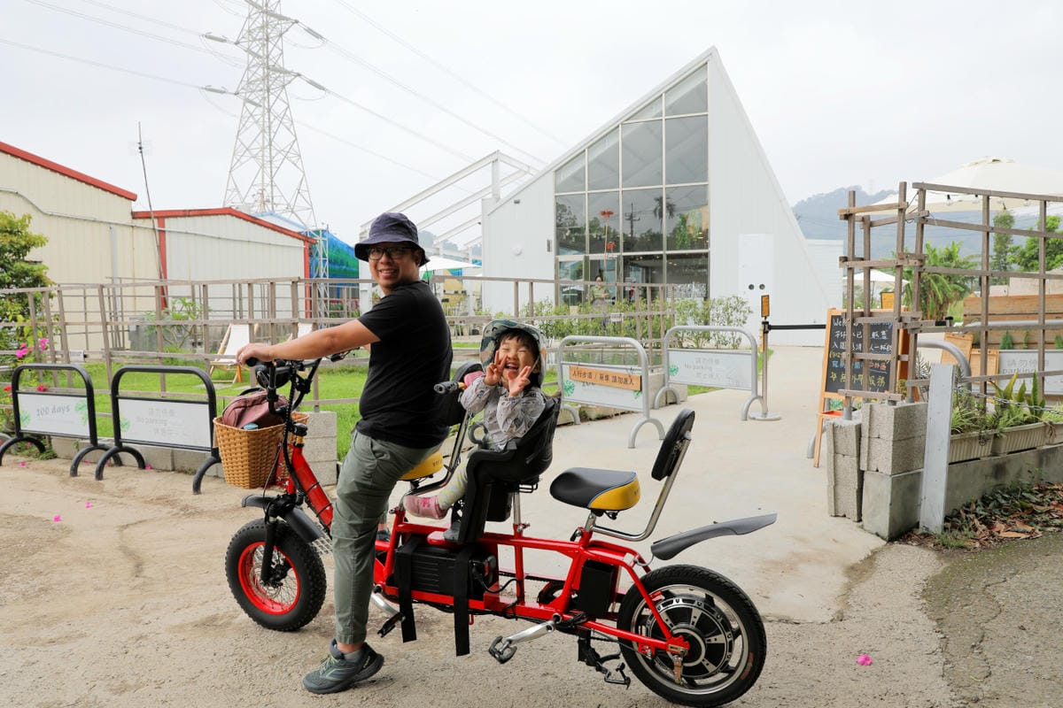 台中景點｜后里鐵馬道-隧道口租車中心，東豐自行車綠廊 爸媽輕鬆放電一日遊懶人包！超強續航力親子電動腳踏車，台中親子鐵馬遊推薦！