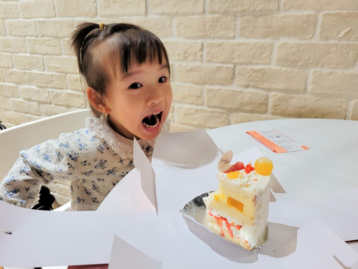 桃園食記｜檀島香港餐廳（大江店）2023母親節就來中壢大江購物中心！一站式滿足聚餐、購物、春夏打卡地標，快樂就是這麼簡單！
