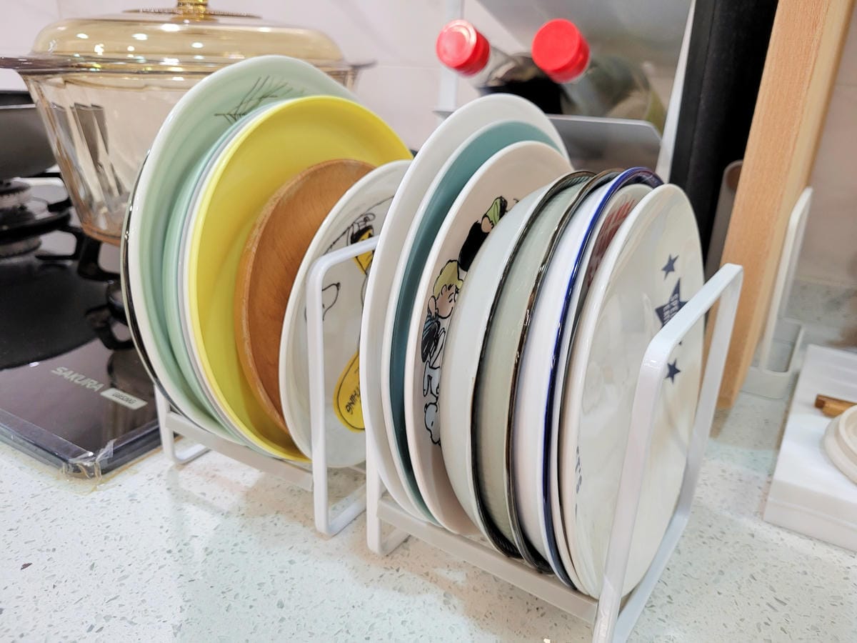 廚房收納｜YAMAZAKI 日本山崎生活美學 碗盤收納架、調味料收納架等廚房收納法寶推薦！