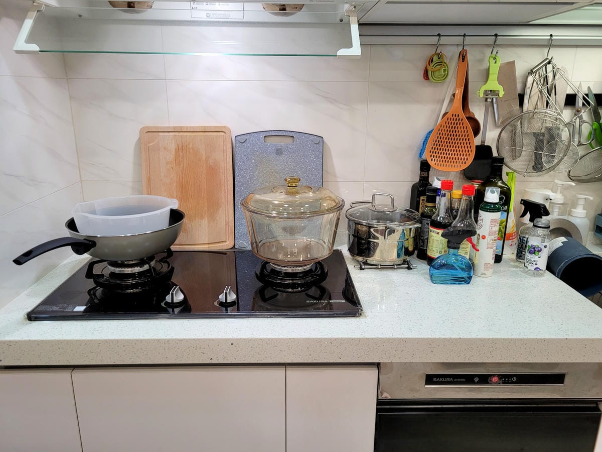 廚房收納｜YAMAZAKI 日本山崎生活美學 碗盤收納架、調味料收納架等廚房收納法寶推薦！