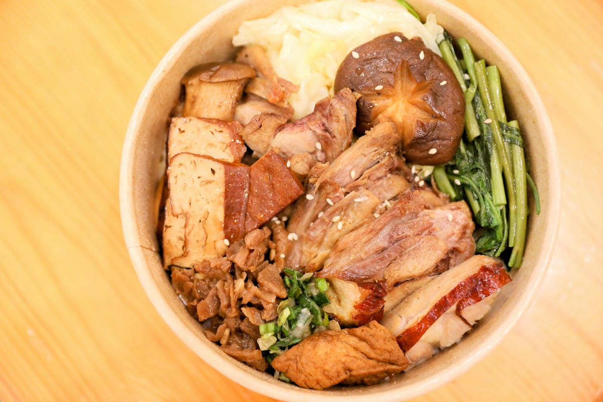 嘉義食記|嘉義隱藏版美食推薦!蔡式鴨庄 低溫熟成烤鴨(一鴨三吃)、美味燒臘飯 - 第16張圖 嘉義食記|嘉義隱藏版美食推薦!蔡式鴨庄 低溫熟成烤鴨(一鴨三吃)、美味燒臘飯
