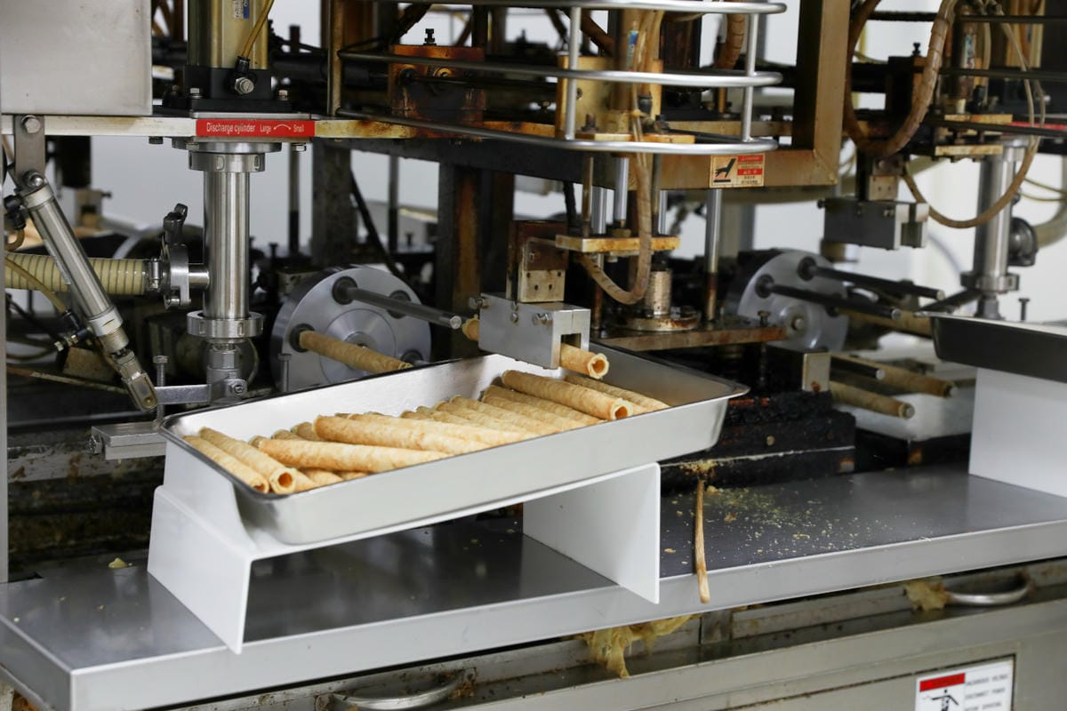 伴手禮｜嘉義伴手禮推薦！品香蛋捲 不加一滴水的現做蛋捲、真材實料鳳凰卷