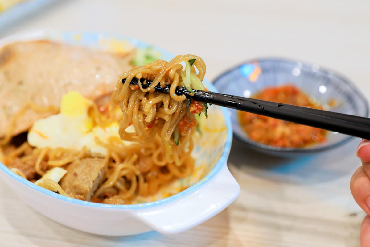 桃園食記 | 林口長庚必吃推薦!晚餐來吃宵傍餓了-大推鐵板麵~ - 第15張圖 桃園食記 | 林口長庚必吃推薦!晚餐來吃宵傍餓了-大推鐵板麵~