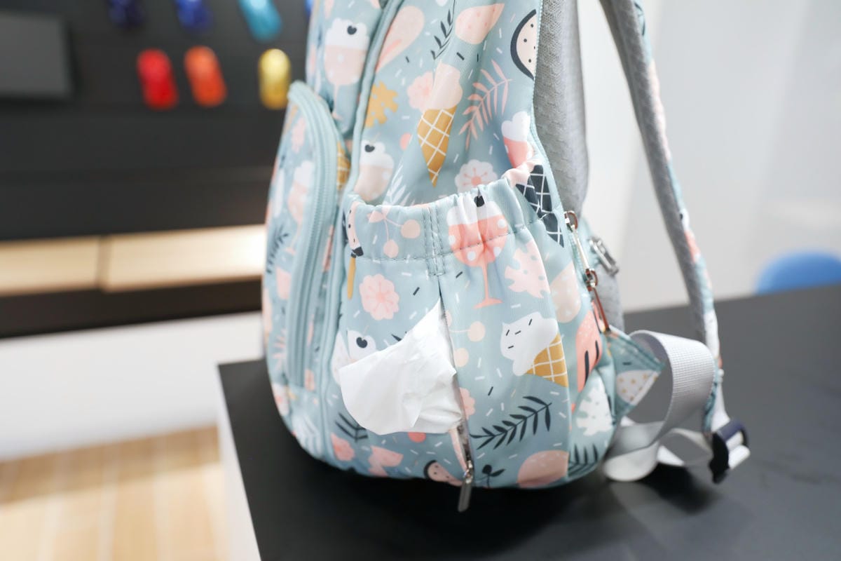 親子育兒|Heine海恩後背包 海恩媽媽包輕巧防潑水、大容量收納空間 CP值最高的減壓媽媽包推薦! - 第8張圖 親子育兒|Heine海恩後背包 海恩媽媽包輕巧防潑水、大容量收納空間 CP值最高的減壓媽媽包推薦!