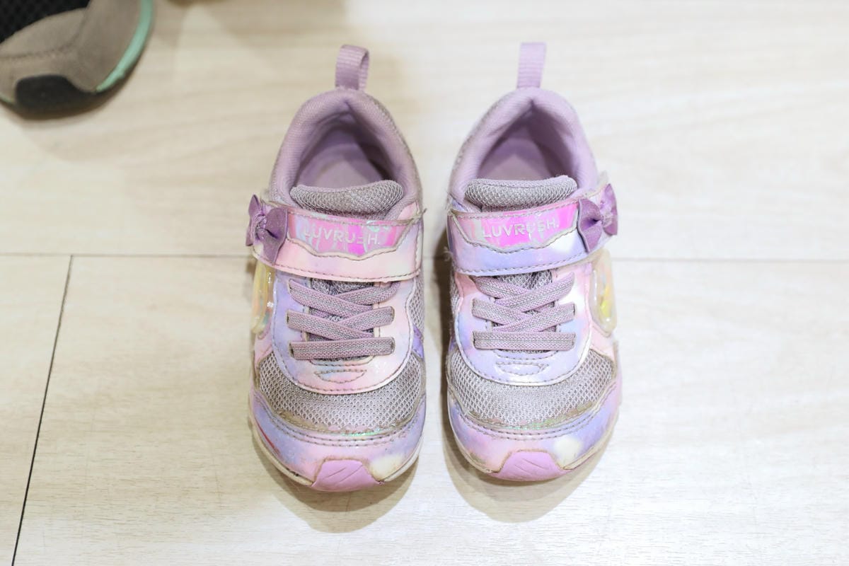 親子育兒|買童鞋就要到到童鞋專賣店,專業協助選鞋服務,讓孩子愛上走路的好鞋!布布童鞋(新莊店)0到12歲鞋款最多的童鞋專賣店 - 第16張圖 親子育兒|買童鞋就要到到童鞋專賣店,專業協助選鞋服務,讓孩子愛上走路的好鞋!布布童鞋(新莊店)0到12歲鞋款最多的童鞋專賣店