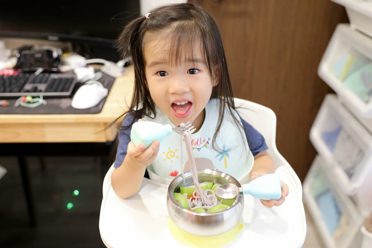 親子育兒|HiBEBE親子購物 little.b 寶寶學習吸盤碗(316不銹鋼碗) 幼兒學習餐具推薦! - 第12張圖 親子育兒|HiBEBE親子購物 little.b 寶寶學習吸盤碗(316不銹鋼碗) 幼兒學習餐具推薦!