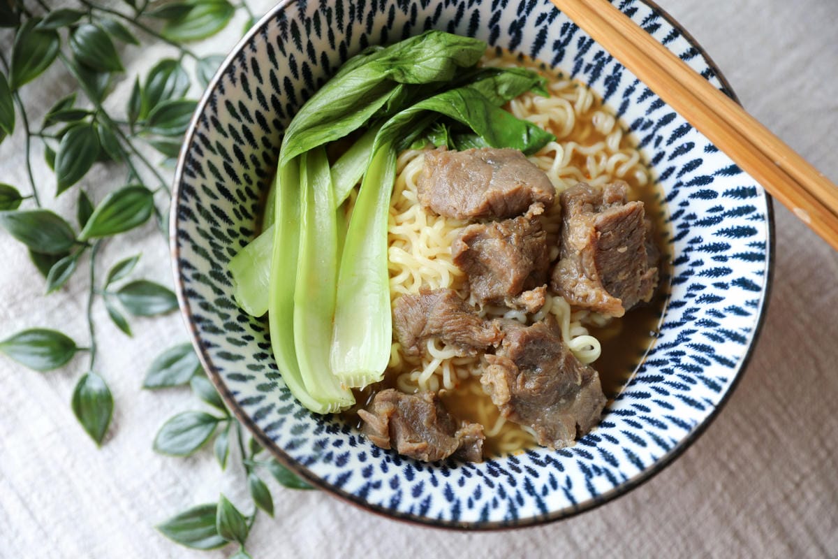 料理｜多樂食品 冷凍食品批發團購團購網推薦！紅龍牛肉湯（牛肉麵）、紅龍雞塊、鹹豬肉（鹹豬肉炒高麗菜）