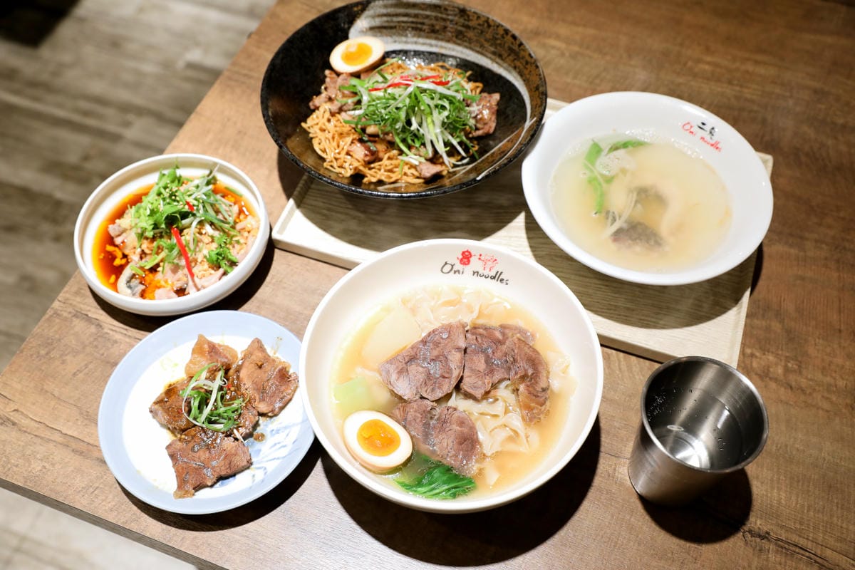 新北食記|二鬼麵鋪(三重店)台北橋必吃美食,麻辣麵食推薦! - 第8張圖 新北食記|二鬼麵鋪(三重店)台北橋必吃美食,麻辣麵食推薦!