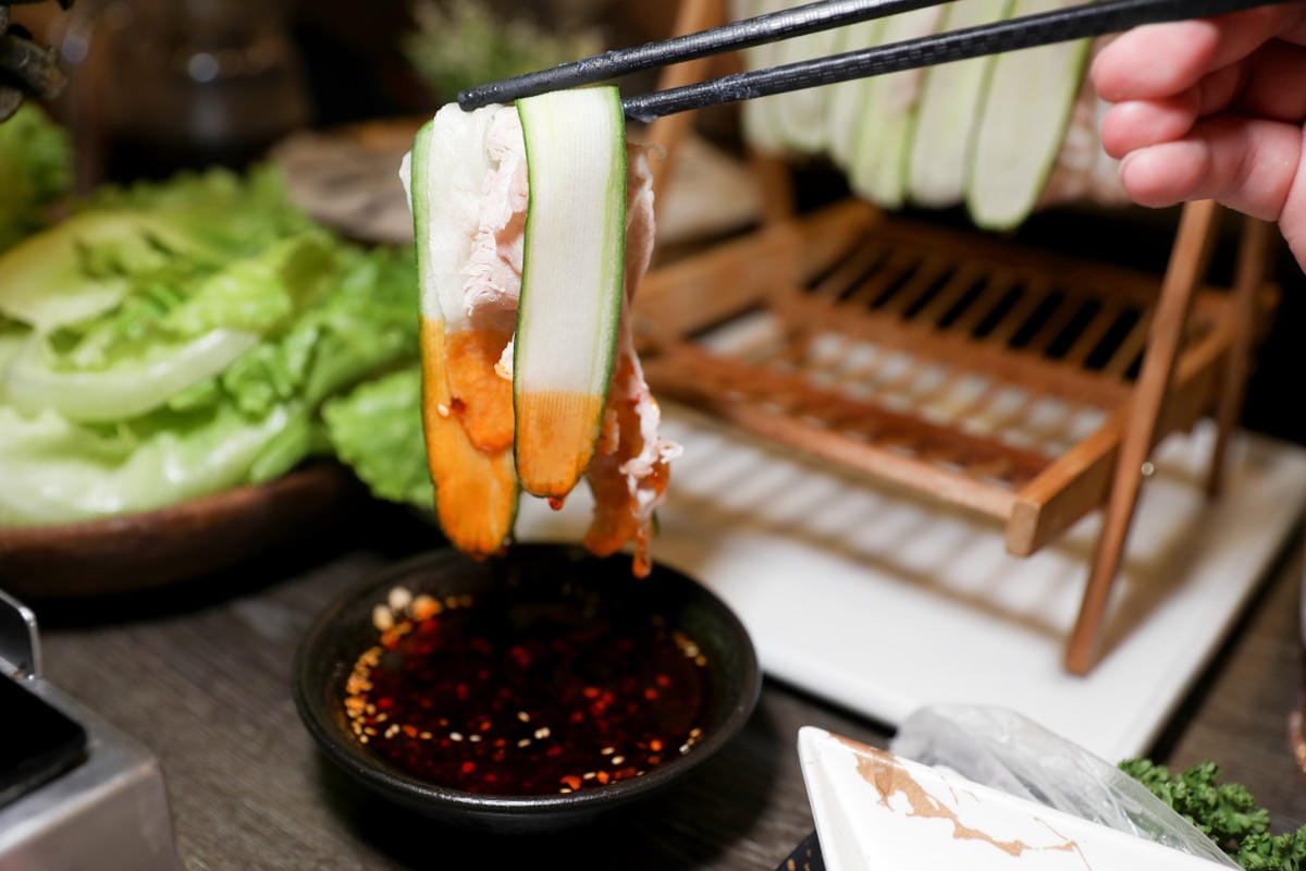 台北食記｜台北車站麻辣火鍋 瓦法奇朵 麻辣W.Bar 四川龍府麻辣鴛鴦火鍋 台北車站生日聚餐優惠推薦！
