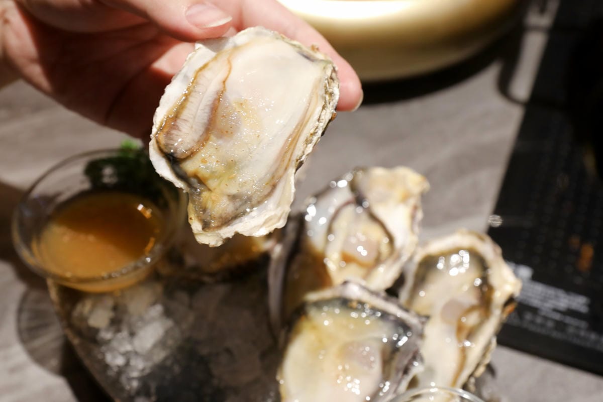 桃園食記｜食鍋性也 海鮮鍋物 青埔美食、親子友善餐廳、火鍋推薦！海鮮蛤蜊湯頭+199升級肉品吃到飽