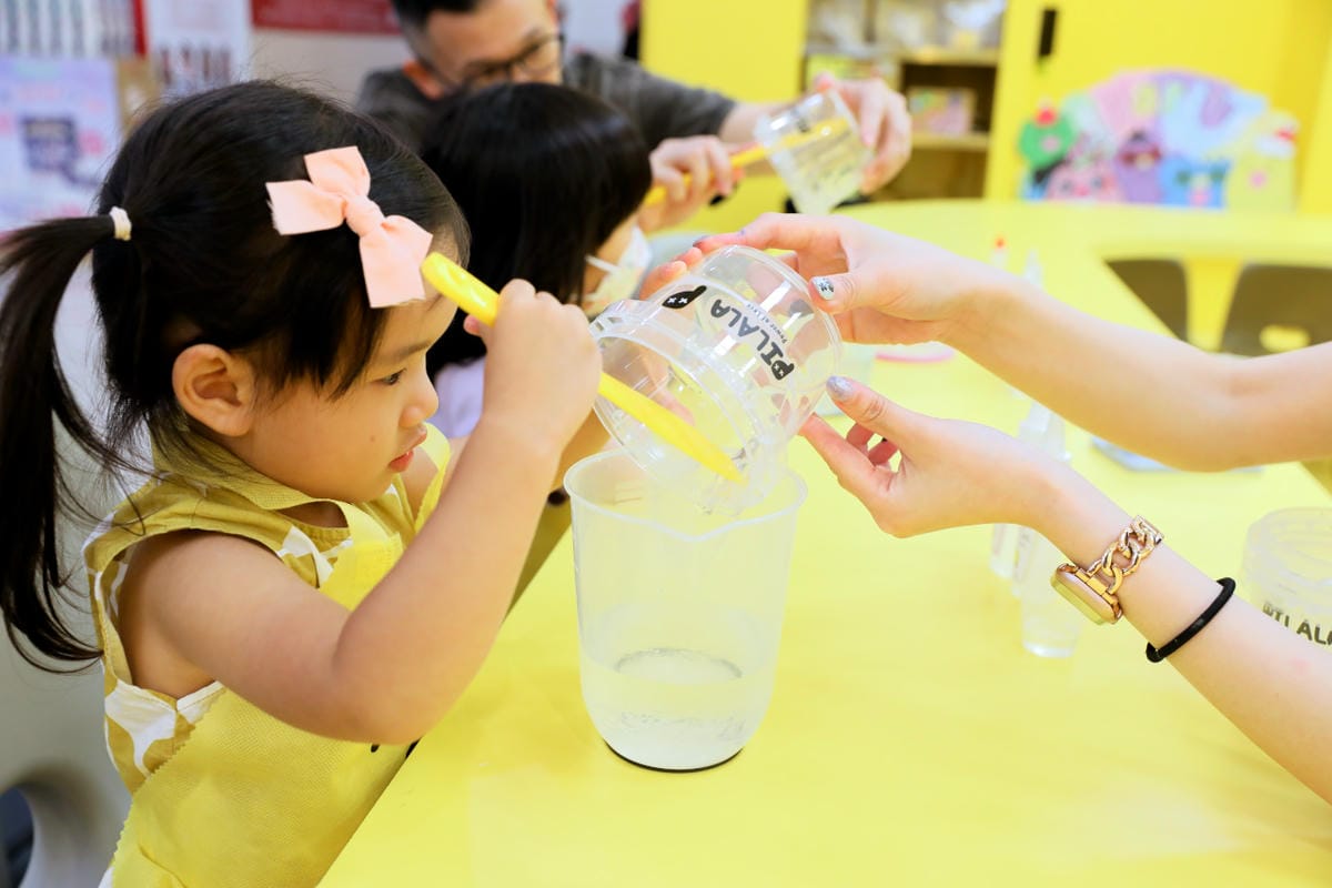 親子育兒|中和環球 PILALA皮拉拉史萊姆樂園 史萊姆DIY、親子課程推薦! - 第21張圖 親子育兒|中和環球 PILALA皮拉拉史萊姆樂園 史萊姆DIY、親子課程推薦!