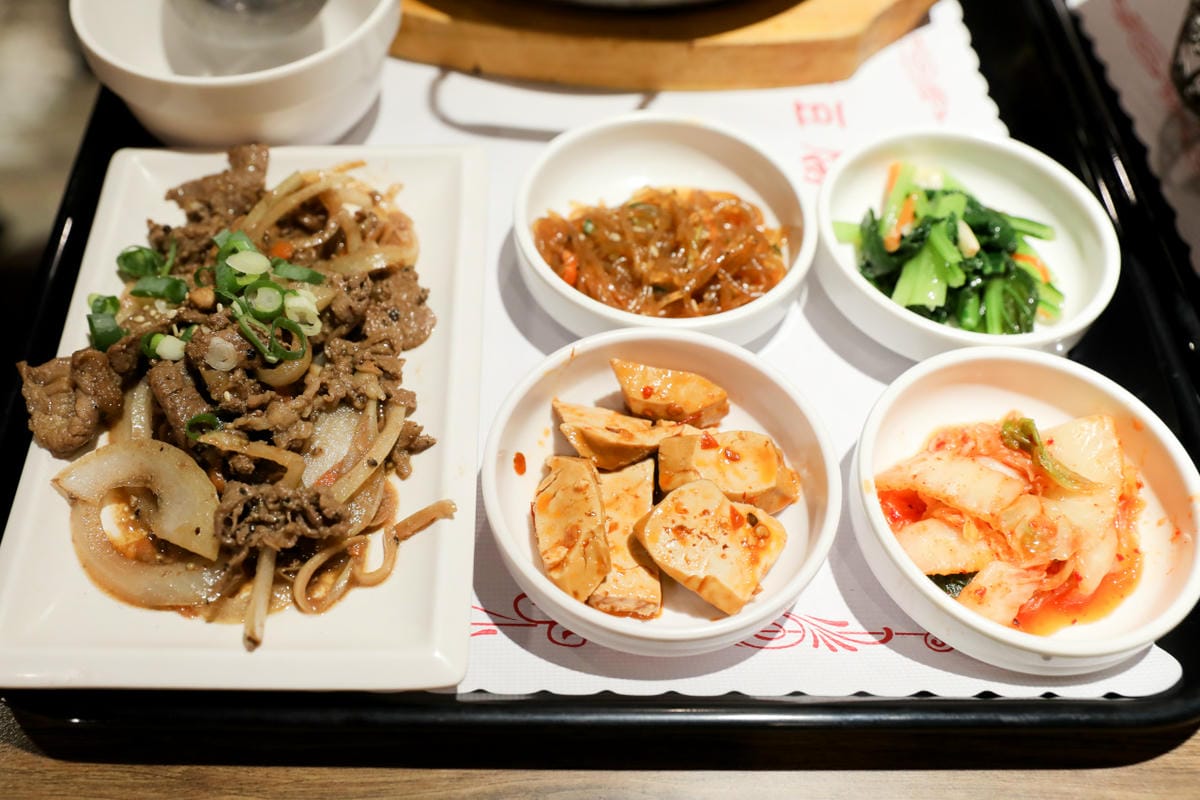 台北食記｜西門町韓式料理推薦！釜山順豆腐 個人韓式銅盤烤肉 西門町必吃美食，道地韓國料理推薦！