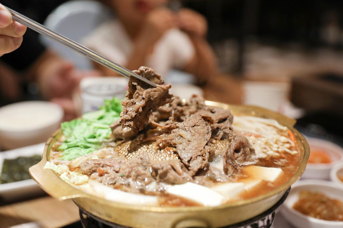 台北食記｜西門町韓式料理推薦！釜山順豆腐 個人韓式銅盤烤肉 西門町必吃美食，道地韓國料理推薦！