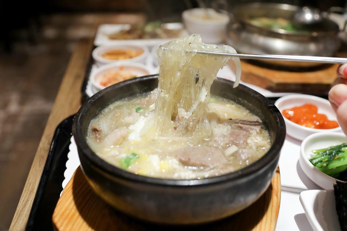 台北食記｜西門町韓式料理推薦！釜山順豆腐 個人韓式銅盤烤肉 西門町必吃美食，道地韓國料理推薦！