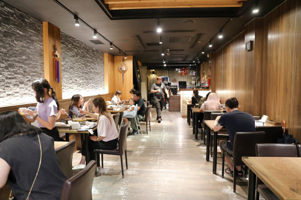 台北食記｜西門町韓式料理推薦！釜山順豆腐 個人韓式銅盤烤肉 西門町必吃美食，道地韓國料理推薦！