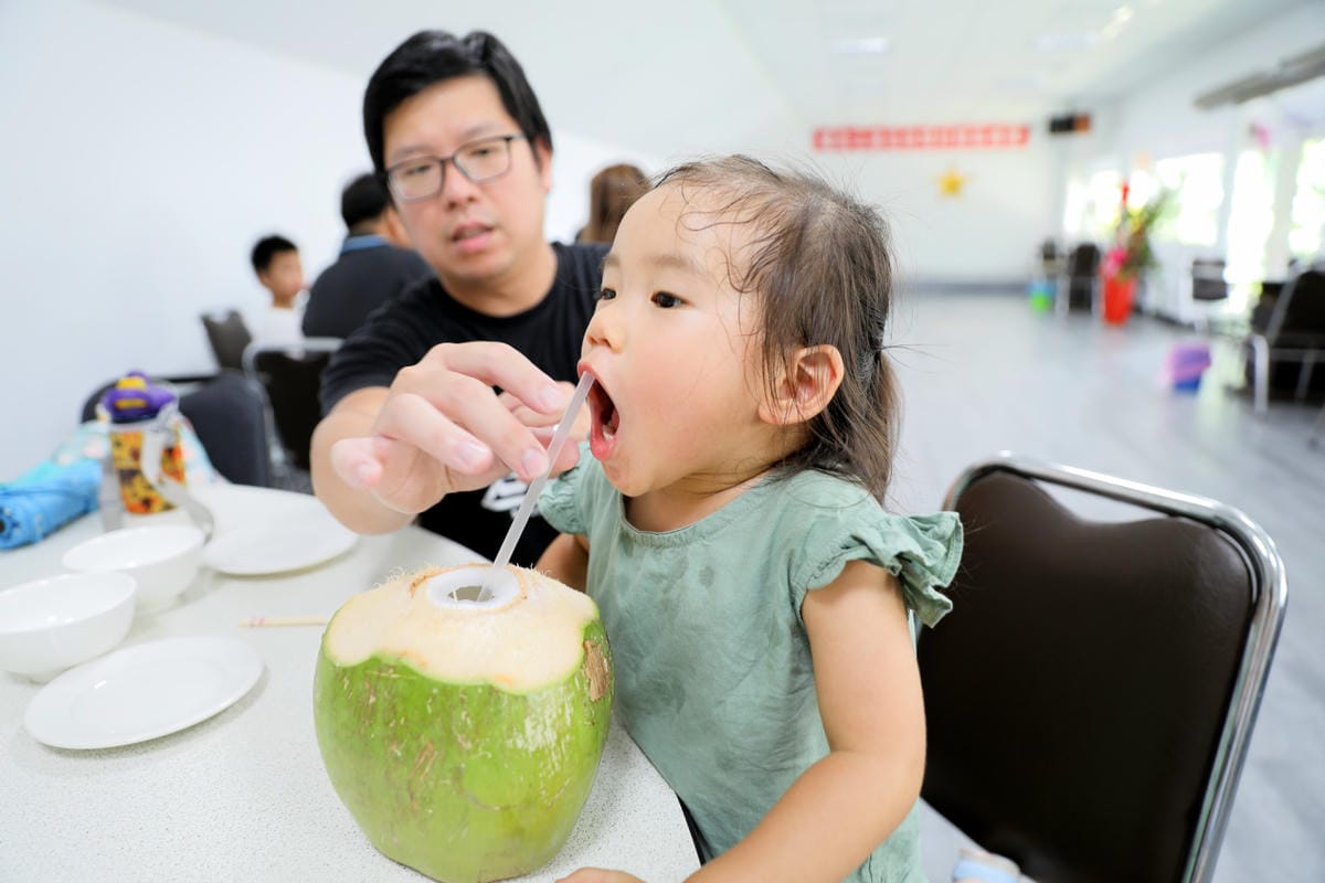 台南食記｜2023台南最新景點推薦！紫色水漾越南休閒村（原鱷魚王蓮花休閒村）道地越式料理 火鍋、烤肉，門票可兌換飲品或越南服飾租借