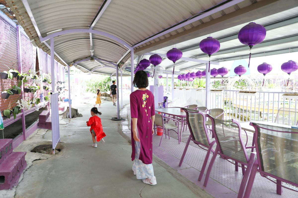 台南食記｜2023台南最新景點推薦！紫色水漾越南休閒村（原鱷魚王蓮花休閒村）道地越式料理 火鍋、烤肉，門票可兌換飲品或越南服飾租借