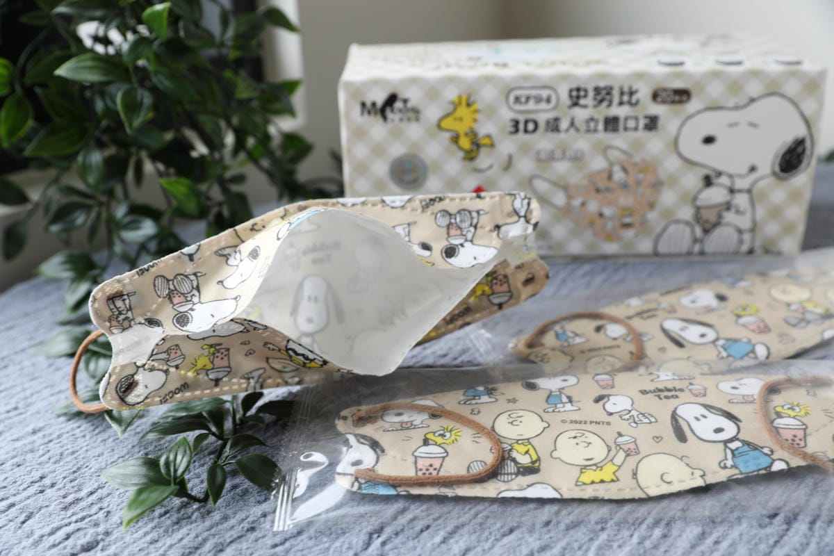 收藏｜PEANUTS 史努比SNOOPY周邊商品 限量公仔、衣服、帽子、折疊傘、餐盤等生活用品