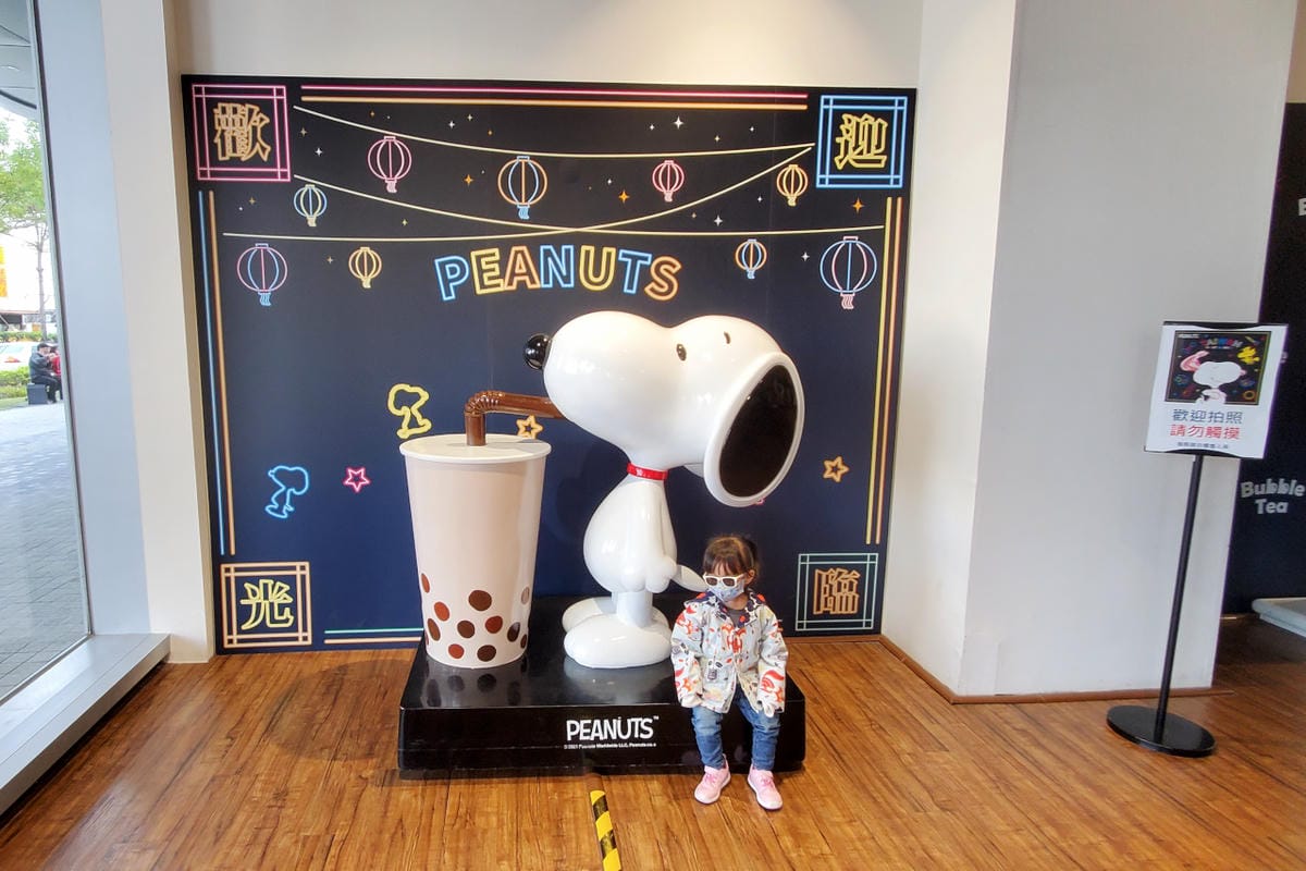 收藏｜PEANUTS 史努比SNOOPY周邊商品 限量公仔、衣服、帽子、折疊傘、餐盤等生活用品