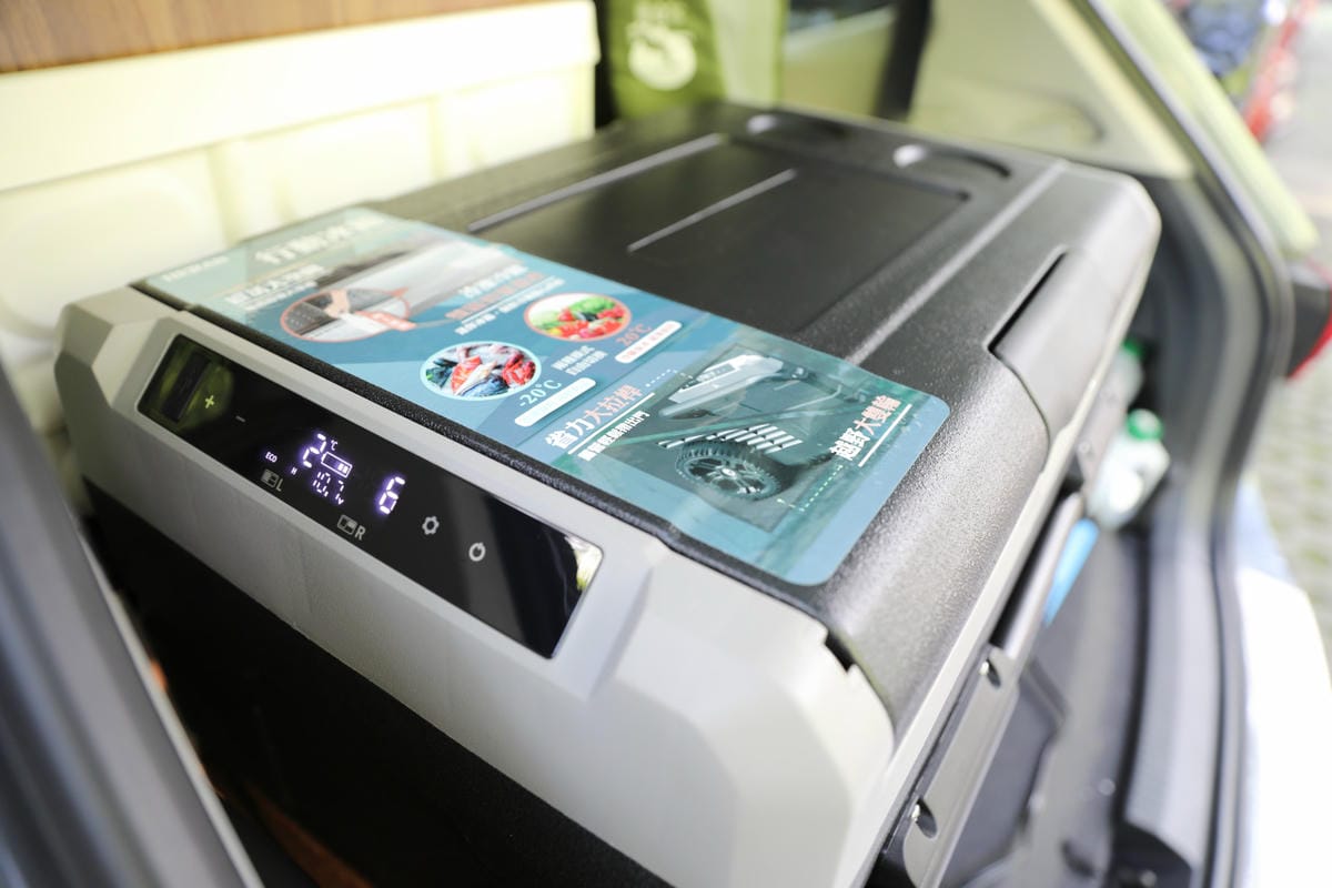 露營用品｜露營冰箱推薦！【HERAN禾聯家電】HPR-50AP01S 50L行動冰箱 雙槽獨立溫控，露營食材保鮮沒問題！