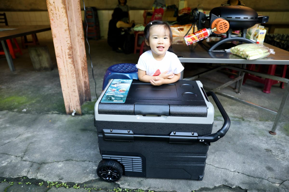 露營用品｜露營冰箱推薦！【HERAN禾聯家電】HPR-50AP01S 50L行動冰箱 雙槽獨立溫控，露營食材保鮮沒問題！