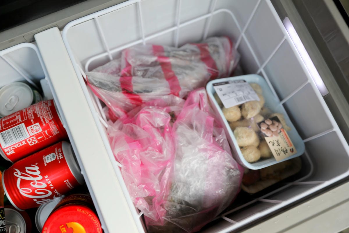 露營用品｜露營冰箱推薦！【HERAN禾聯家電】HPR-50AP01S 50L行動冰箱 雙槽獨立溫控，露營食材保鮮沒問題！