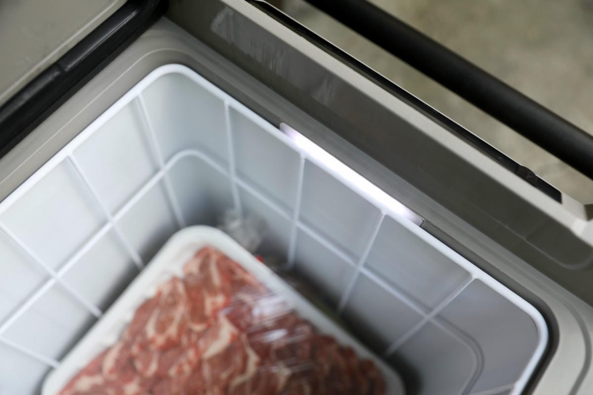 露營用品｜露營冰箱推薦！【HERAN禾聯家電】HPR-50AP01S 50L行動冰箱 雙槽獨立溫控，露營食材保鮮沒問題！