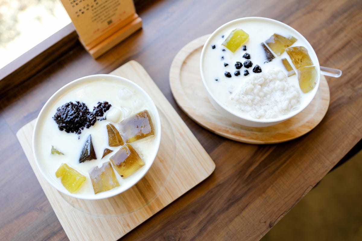 桃園食記｜澎湃豆花（林口店）桃園龜山好吃豆花推薦！可以免費續加一次豆花喔～