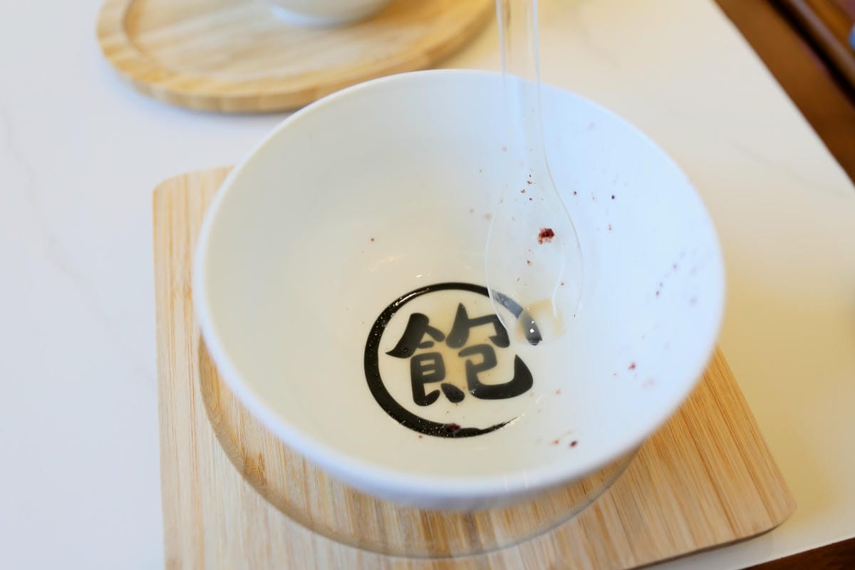 桃園食記｜澎湃豆花（林口店）桃園龜山好吃豆花推薦！可以免費續加一次豆花喔～