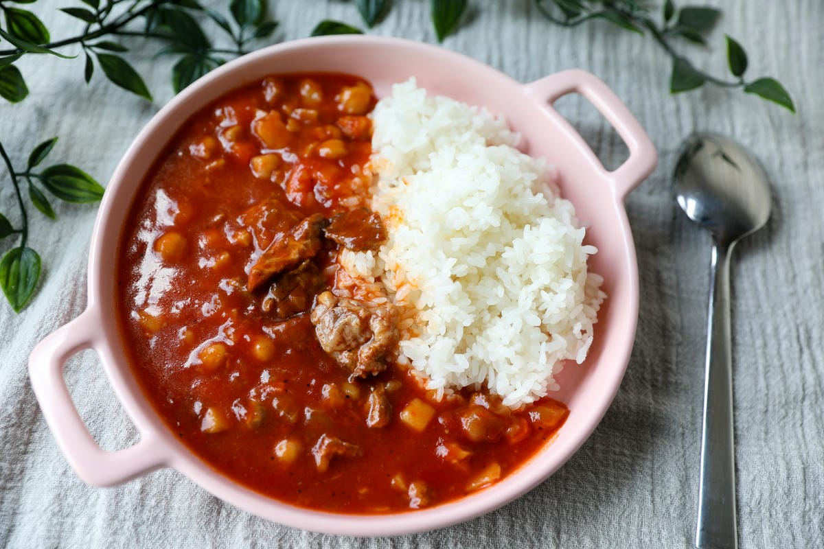 料理｜聯夏常溫調理包推薦！U＋優加X馬偕調理餐包 牛肉麵、牛肉飯、義大利麵五分鐘快速上桌！