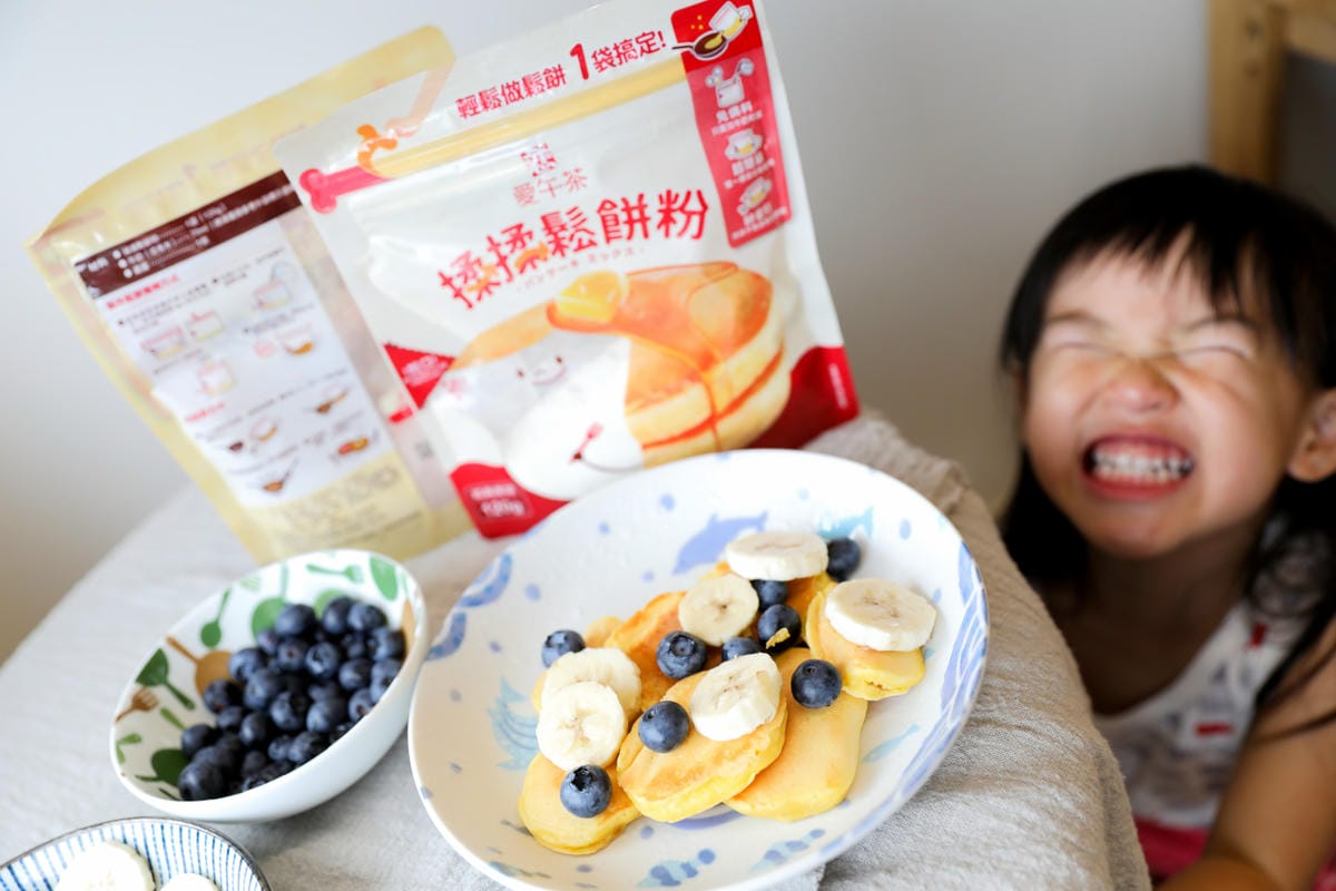 料理｜親子料理DIY 戀．愛午茶 揉揉鬆餅粉 零失敗鬆餅推薦！免備料、免器具，跟孩子一起輕鬆玩鬆餅