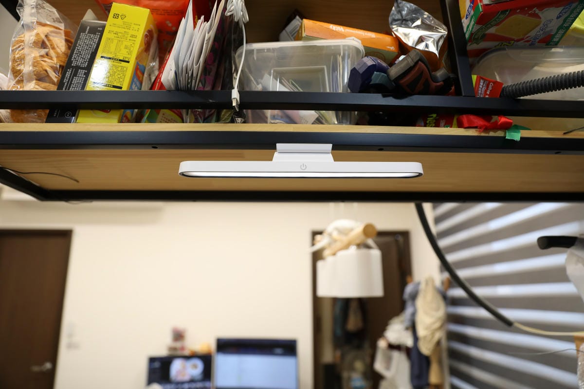 家電開箱｜親子共讀好幫手！FUNY 便攜 LED 護眼檯燈 無線超方便，各種空間皆能使用，無支架檯燈推薦！