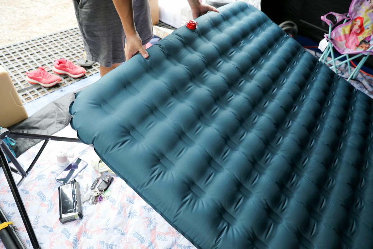 露營用品|摩肯 DR. SAVE 3in1極度快速迷你充抽氣機 打氣、抽氣、緊急電源一機三用,快速秒充,露營旅行必備推薦! - 第22張圖 露營用品|摩肯 DR. SAVE 3in1極度快速迷你充抽氣機 打氣、抽氣、緊急電源一機三用,快速秒充,露營旅行必備推薦!