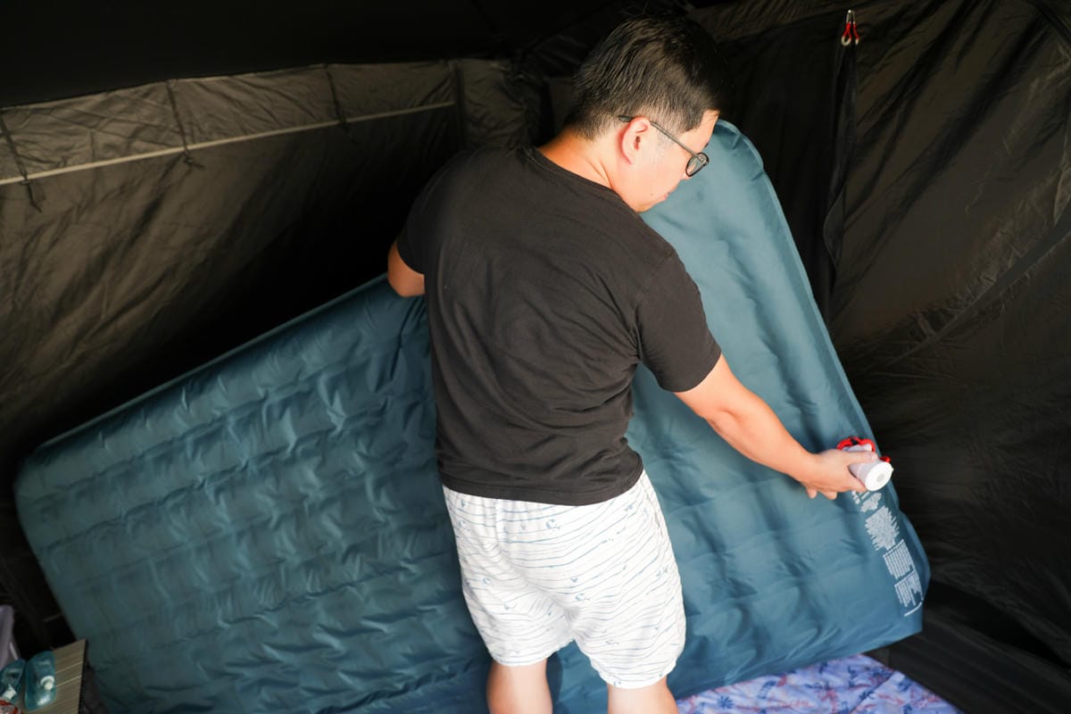 露營用品|摩肯 DR. SAVE 3in1極度快速迷你充抽氣機 打氣、抽氣、緊急電源一機三用,快速秒充,露營旅行必備推薦! - 第24張圖 露營用品|摩肯 DR. SAVE 3in1極度快速迷你充抽氣機 打氣、抽氣、緊急電源一機三用,快速秒充,露營旅行必備推薦!