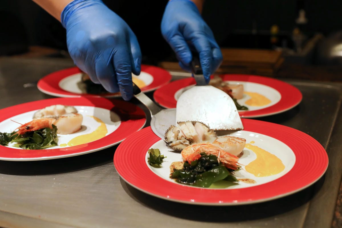 台北食記|明水然(松山慶城店)台北10大知名私廚鐵板燒,約會慶生餐廳推薦!高CP值活波士頓龍蝦海陸套餐 - 第2張圖 台北食記|明水然(松山慶城店)台北10大知名私廚鐵板燒,約會慶生餐廳推薦!高CP值活波士頓龍蝦海陸套餐